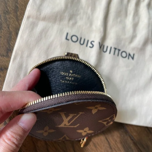 Louis Vuitton Monogram Multipochette Accessories Round Coin Purse - Picture 4 of 5